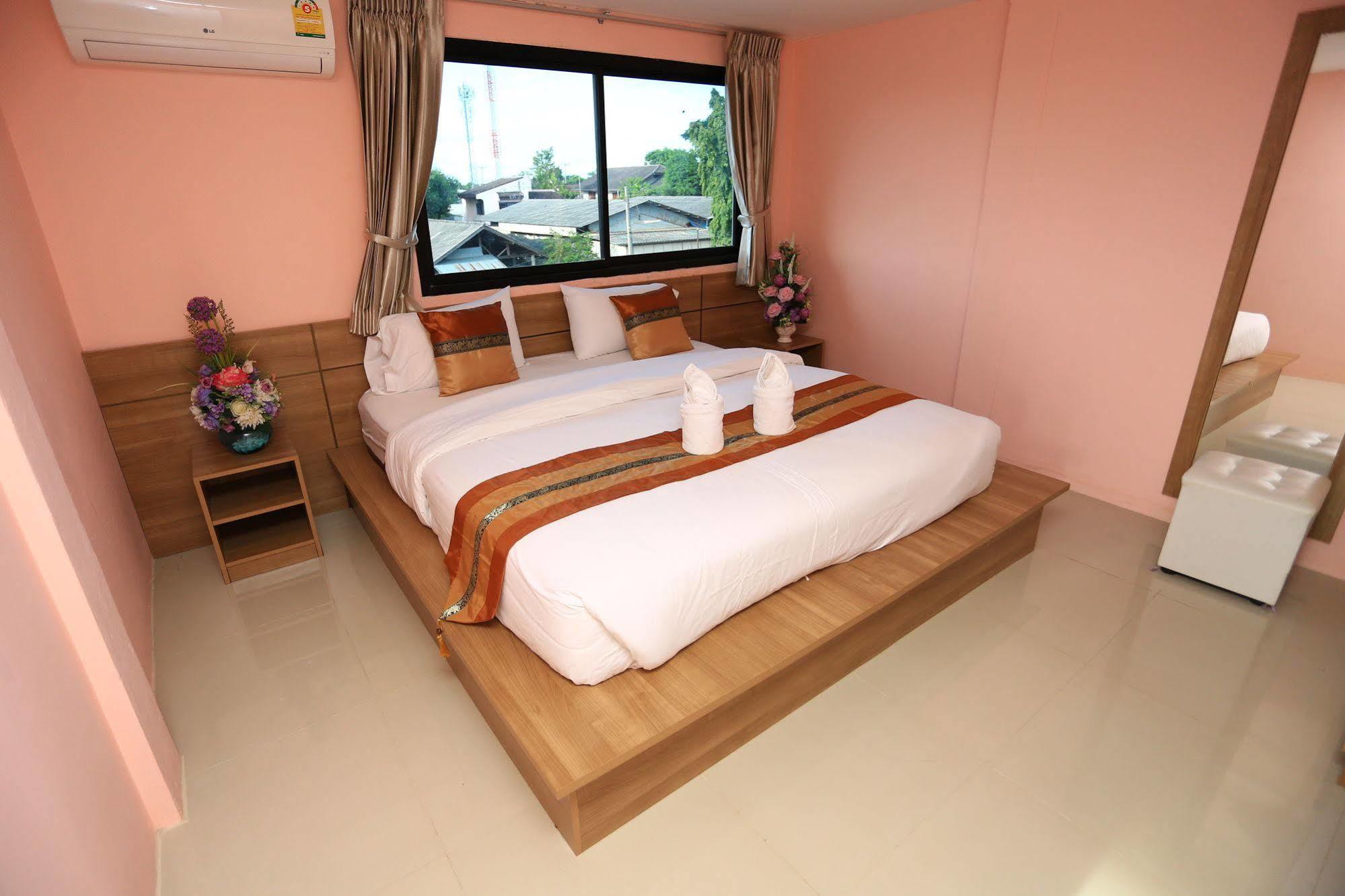 Airbest Gemtree Lampang Hotel Экстерьер фото